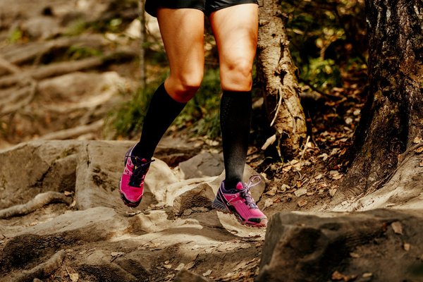 Chaussette haute pour femme : le must-have de votre garde-robe